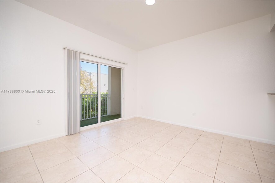 Building Photo - 11403 NW 89th St