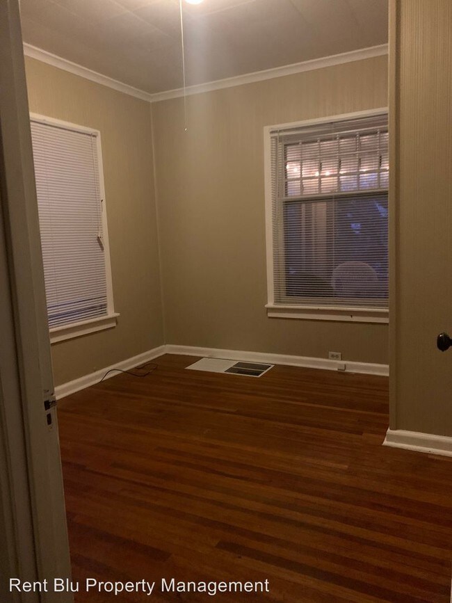 Building Photo - 509-511 Wealthy St SW