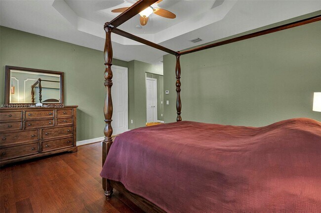Building Photo - 5038 SW 183rd Ave