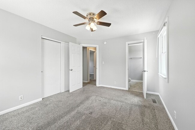 Building Photo - Spacious 3 bedroom home with finished base...