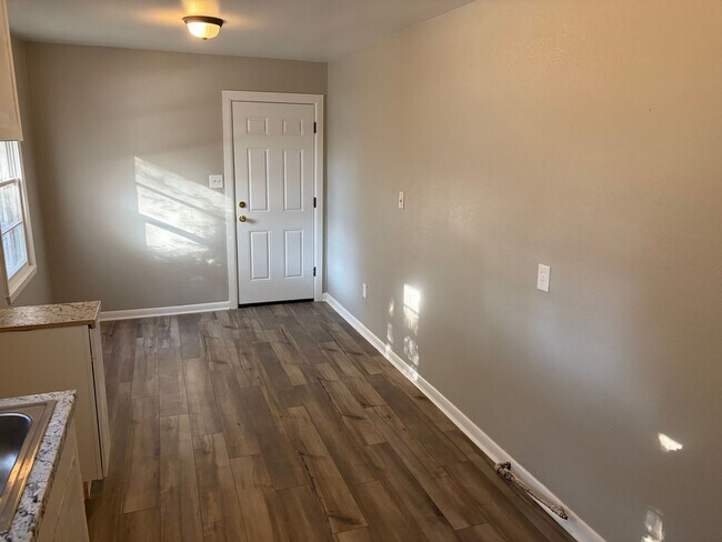 Building Photo - Nearly A New Home!