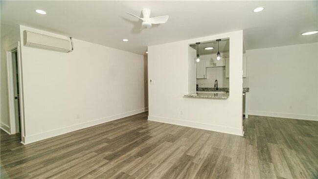 Building Photo - 4589 Orchid Dr