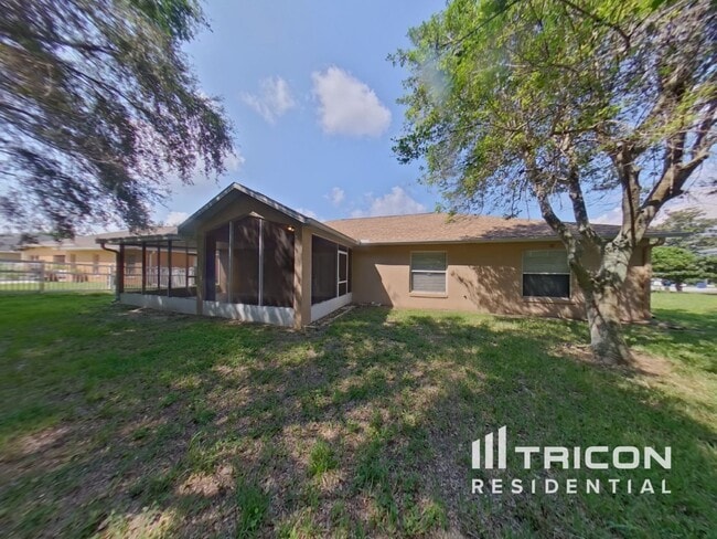 Building Photo - 613 Westview Dr