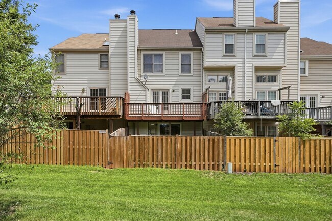 Building Photo - 46733 Woodmint Terrace