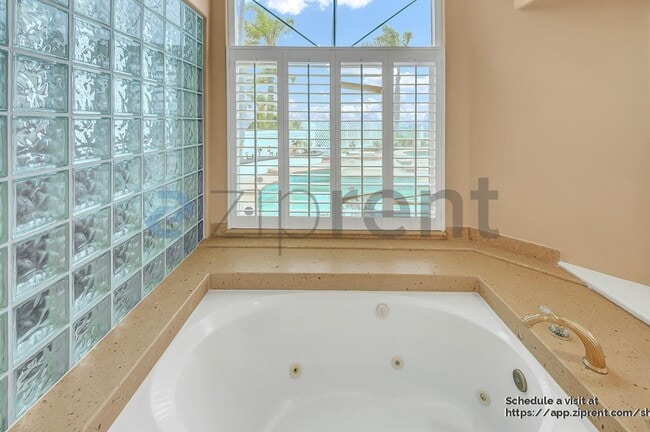 Building Photo - 20 Sierra Vista