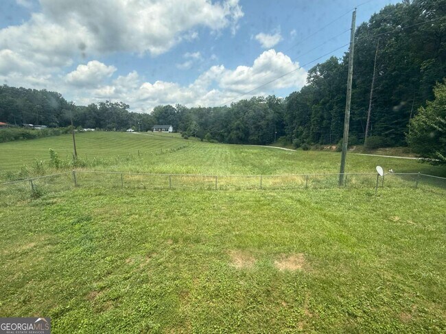 Building Photo - 109 Broken Arrow