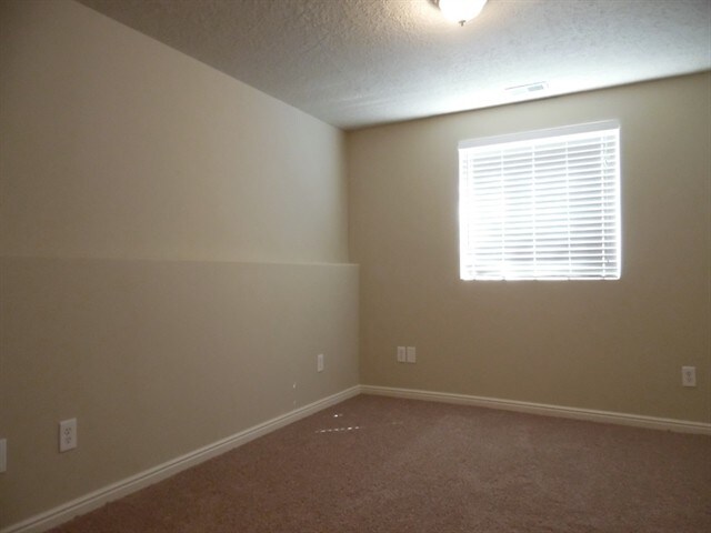 Building Photo - 2848 W 2125 S
