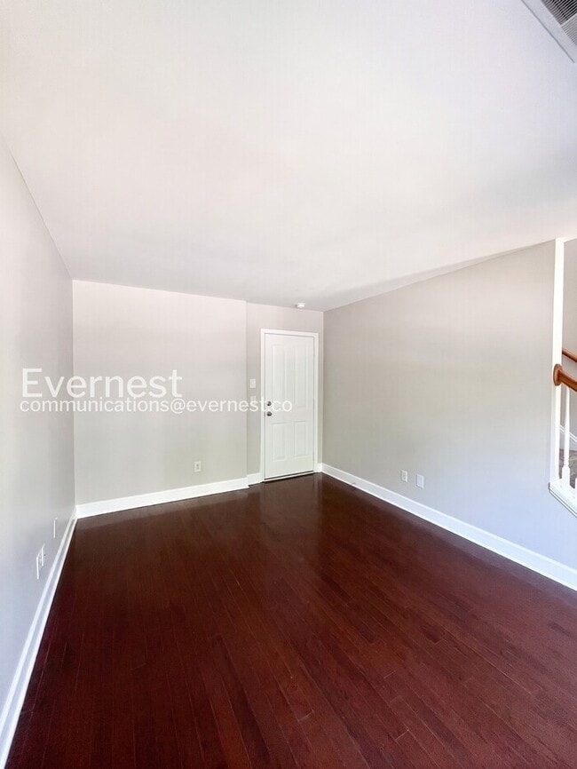 Building Photo - 7222 Althorp Way