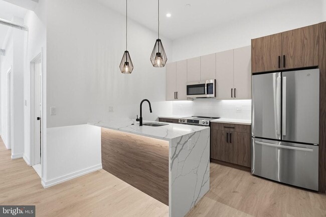 Building Photo - 1232 Chancellor St