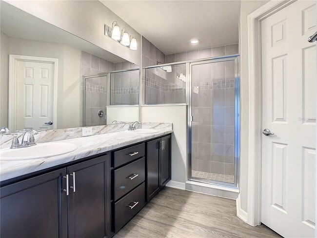 Building Photo - 4466 Hummingbird Ln