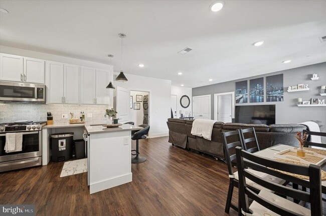 Building Photo - 1148 N 2nd St