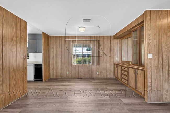 Building Photo - 16450 Monterey St