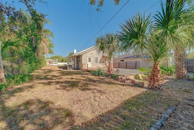 Building Photo - 4642 7th Ave N