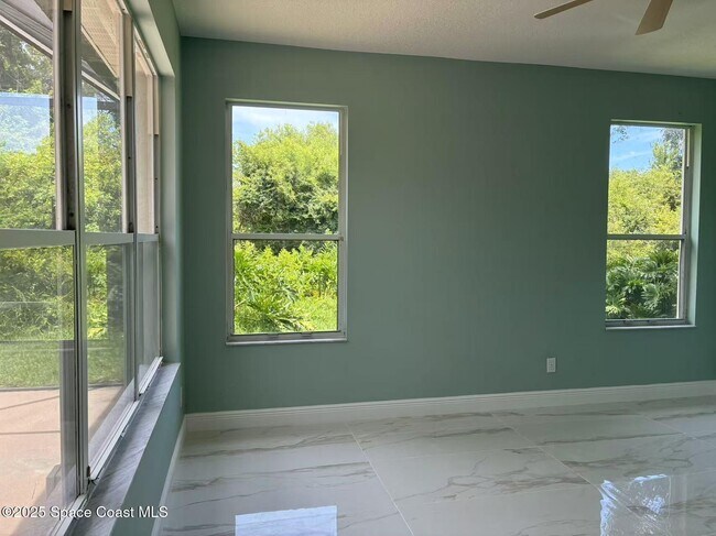 Building Photo - 976 Wimbledon Dr