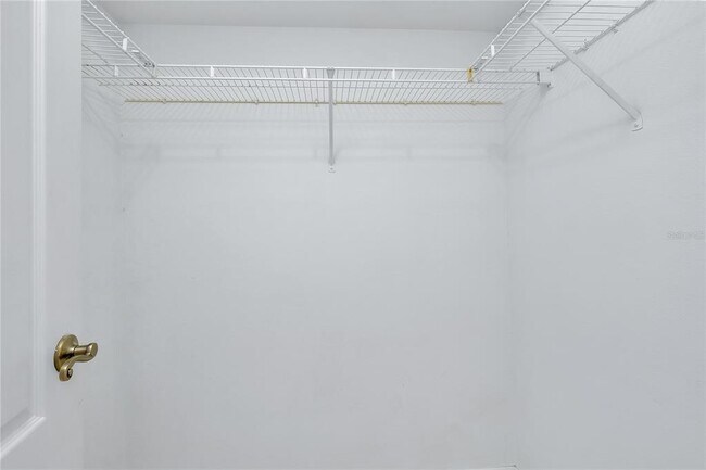 Building Photo - 15140 Lyneburg Ave