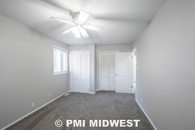 Building Photo - "Charming 3-Bedroom Home with 1451 Sq Ft of Comfort in Indianapolis!"