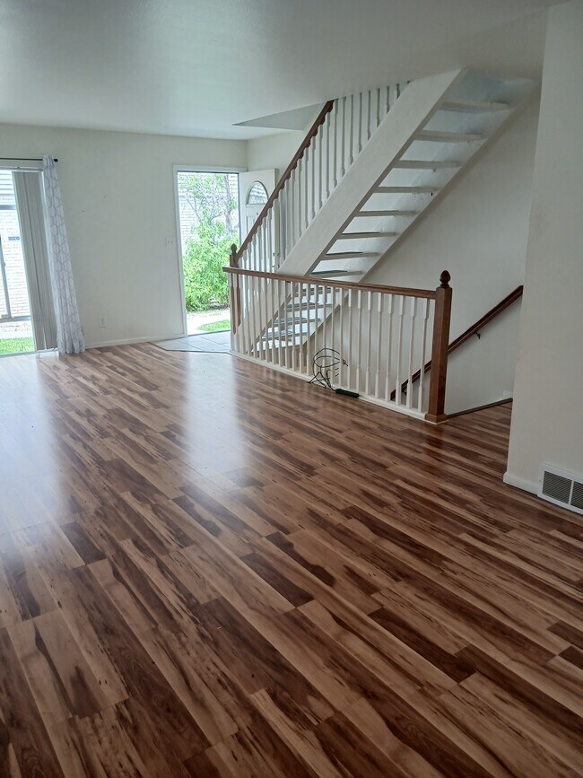 Building Photo - 4373 W Ponds Cir