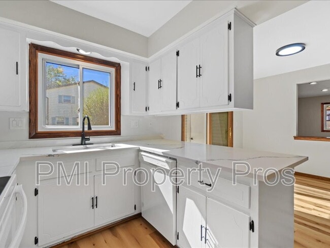 Building Photo - 8148 S 88th St