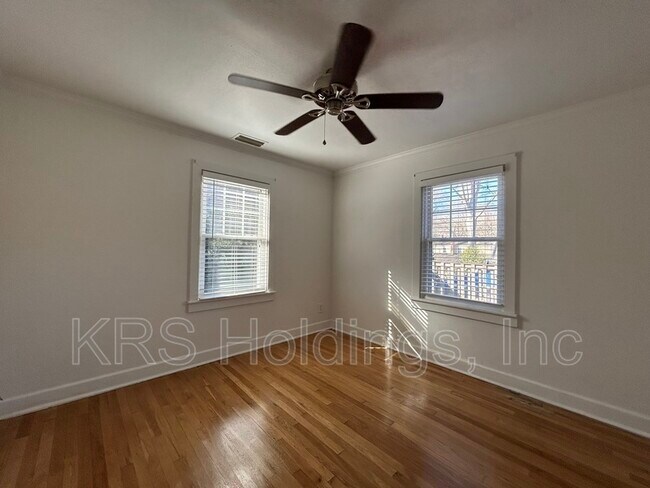 Building Photo - 35 Westover Rd