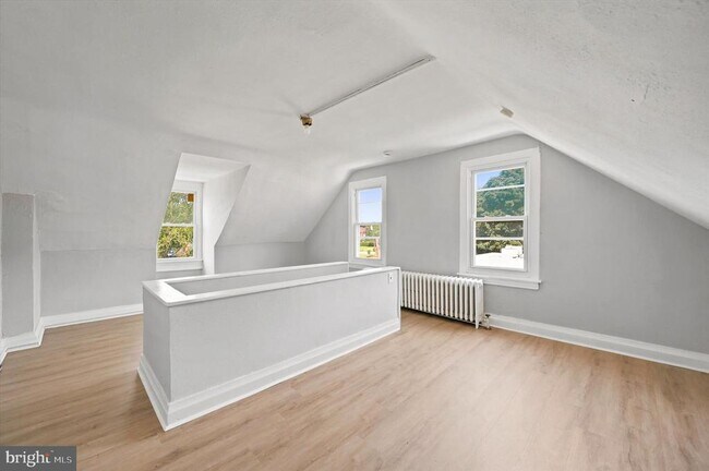 Building Photo - 729 Haverford Rd