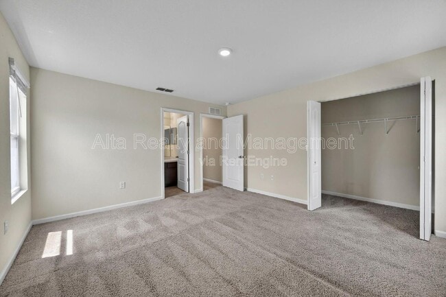 Building Photo - 7759 Legacy Trl