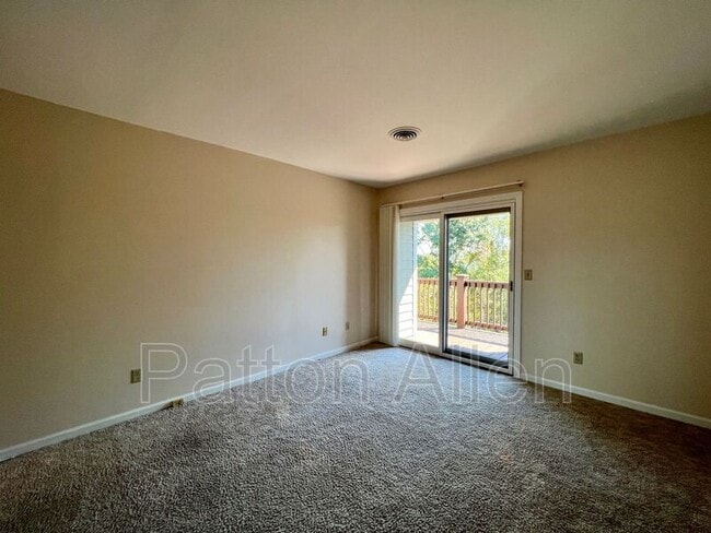 Building Photo - 494 Windswept Dr