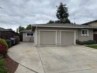 Building Photo - Blossom Valley Duplex