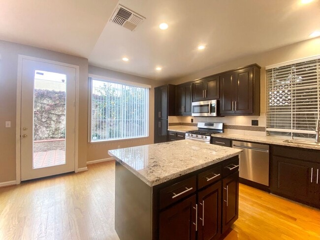 Building Photo - Spacious 3 Bedroom Home with Loft, Private Backyard, and Prime Commuter Location Near BART