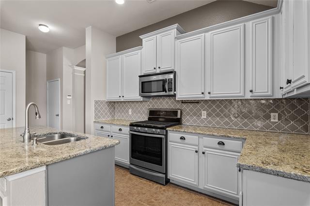 Building Photo - 701 Fireberry Dr