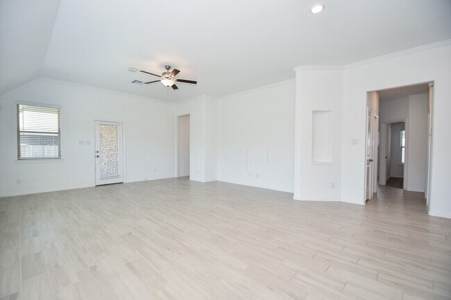 Building Photo - 2103 Vidalia Onion Ct