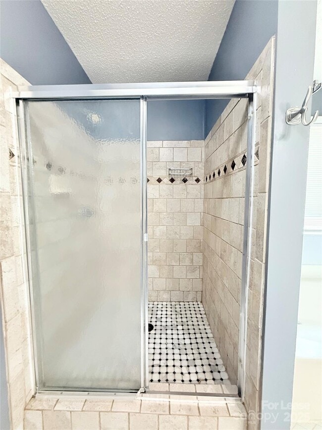 Building Photo - 6924 Long Needles Dr