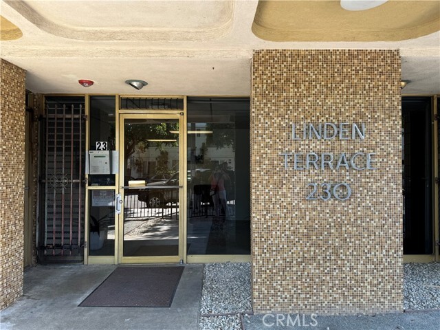 Primary Photo - 230 Linden Ave