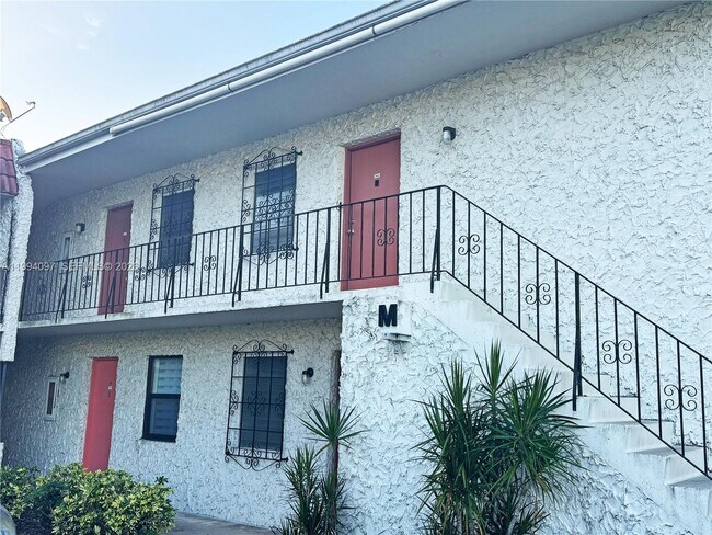 Building Photo - 8701 SW 141st St