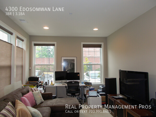 Building Photo - 4300 Edosomwan Ln