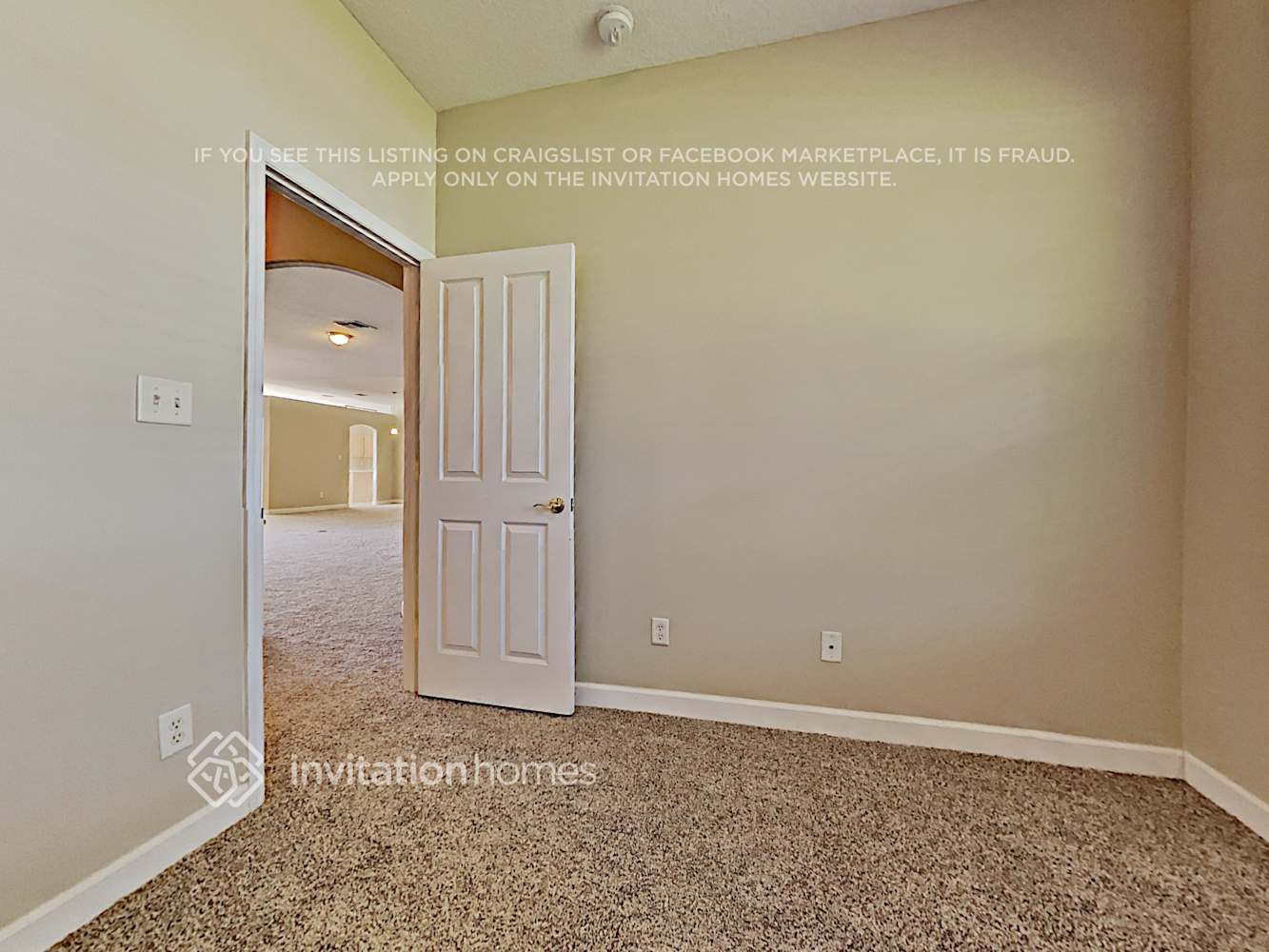 Building Photo - 1325 Golf Point Loop