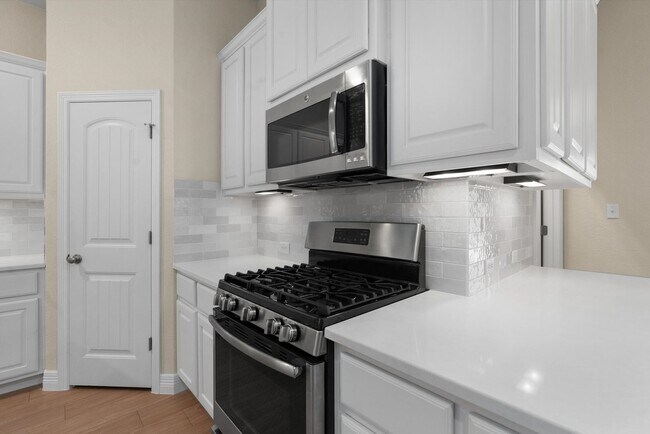 Building Photo - 4-Bedroom Home in Rancho Sienna for Rent
