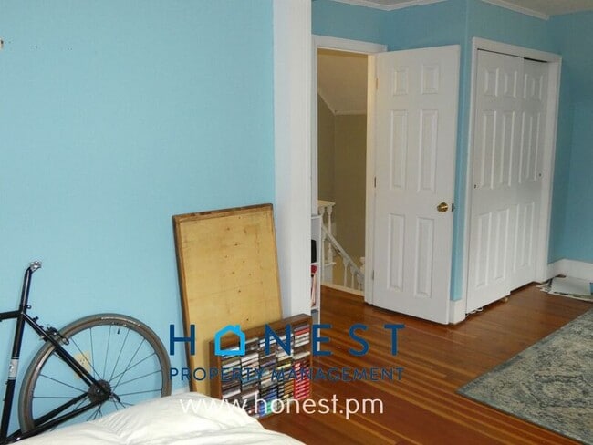 Building Photo - 106 Sewall St
