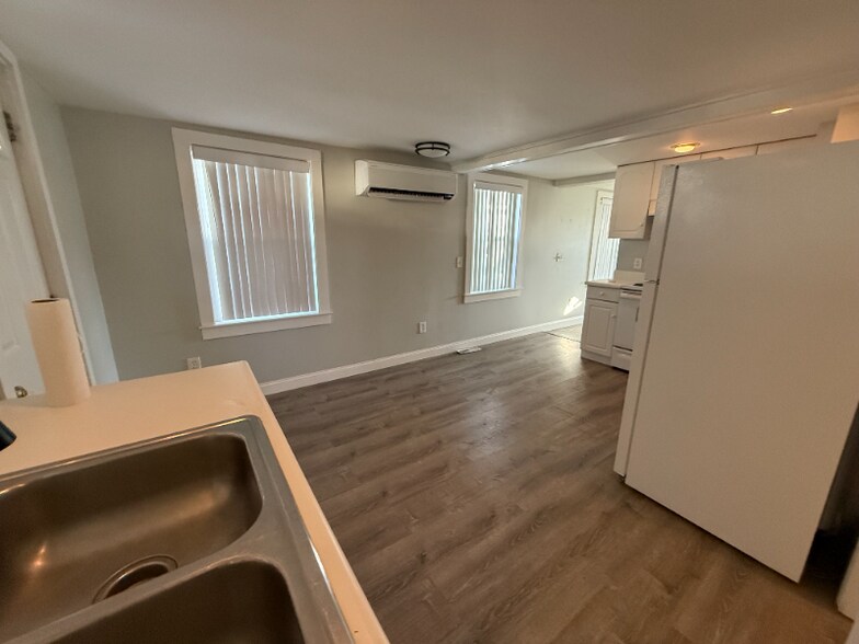 Building Photo - 5 Johnson Ave