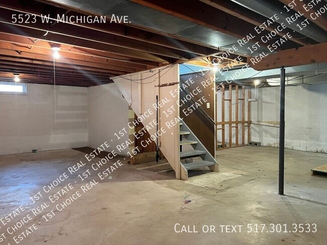 Building Photo - 5523 W Michigan Ave