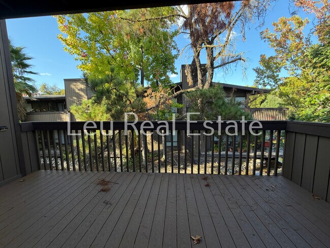 Building Photo - 1009 Fulton Ave