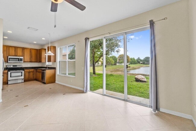 Building Photo - 580 Calamint Point