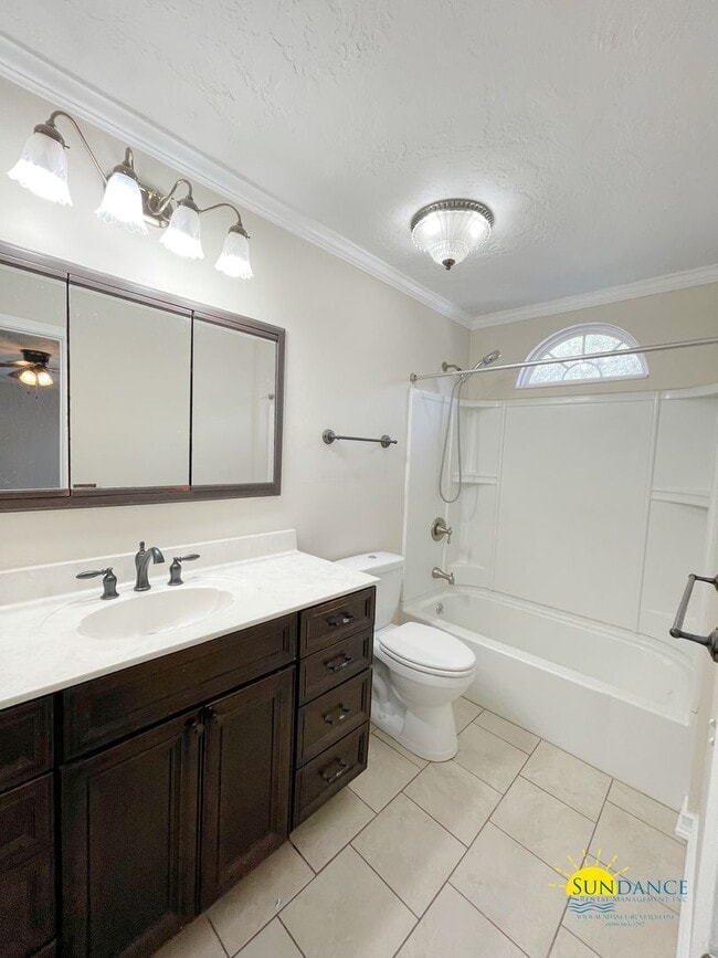 Building Photo - Spacious 4-Bedroom Home Minutes from Eglin AFB with a great home gym!