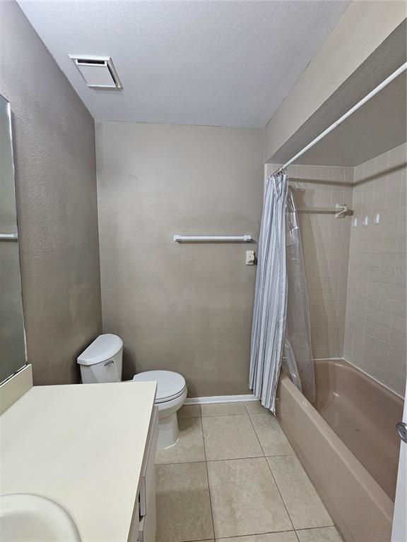 Building Photo - 1060 Dees Dr