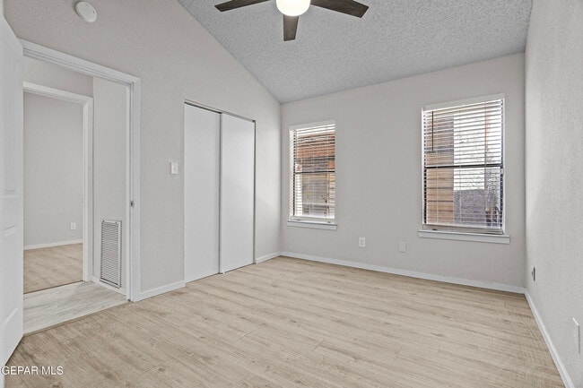 Building Photo - 10720 Chert St