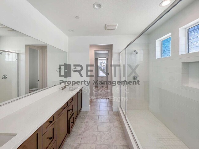 Building Photo - 19206 Blackthorn Dr