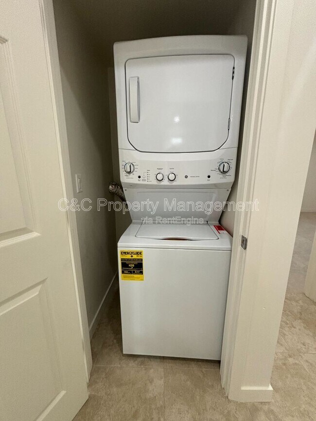 Building Photo - 18110 Gault St