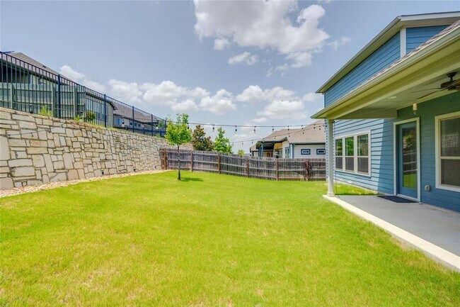 Building Photo - 9813 Evening Canopy Dr