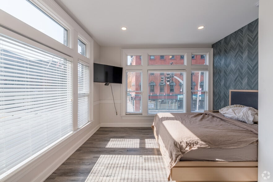 Studio - 350 SF - The Case-Mead Lofts