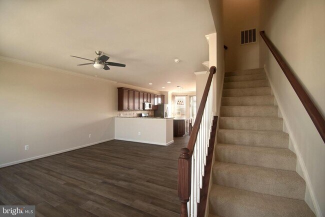 Building Photo - 105 Gristmill Ct