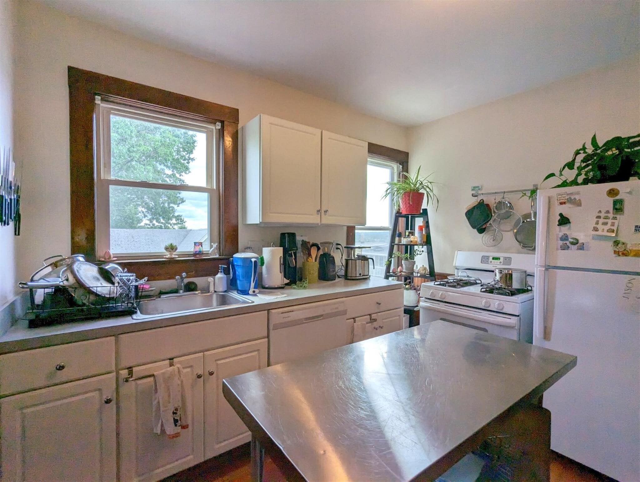 Building Photo - 95 Lowell St